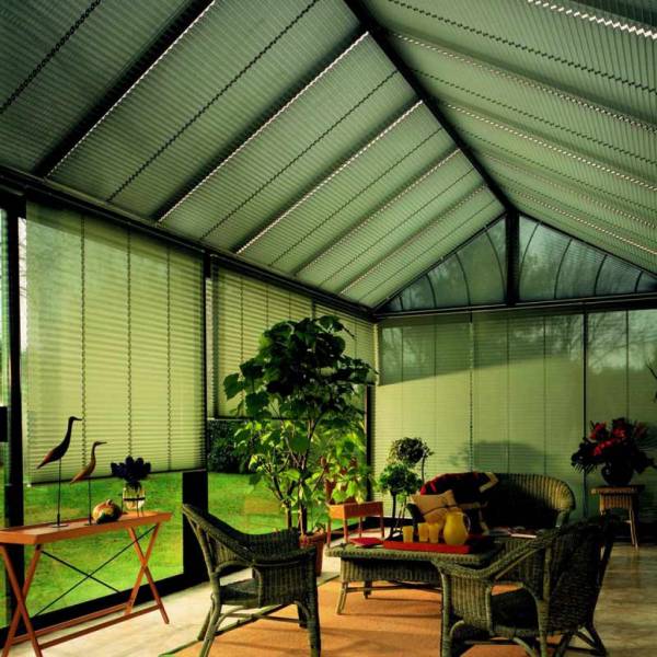 store de toiture pour véranda